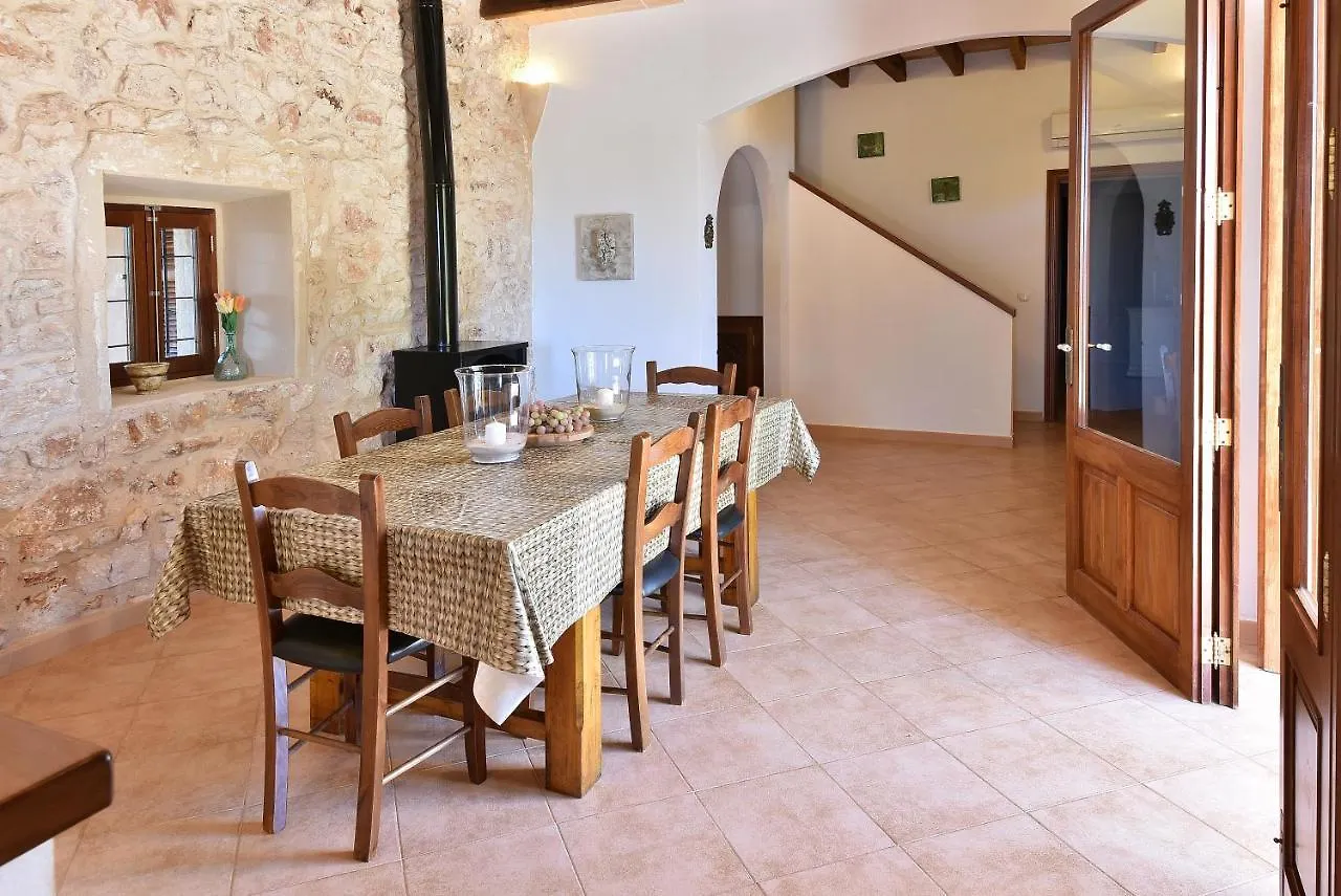 Holiday home Finca Serral Llombarts